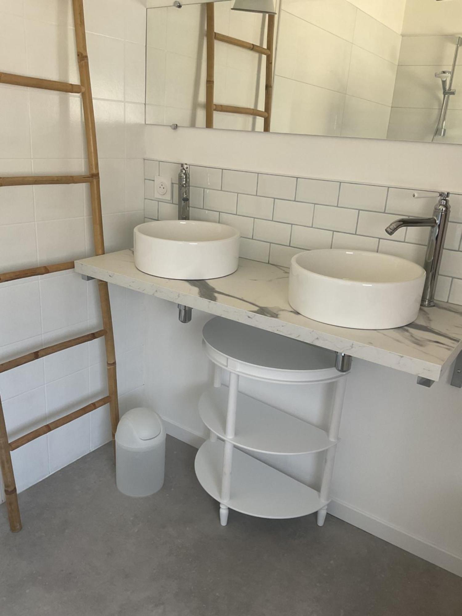 Maison Cosy Avec Exterieur Et Piscine Partagee Mespaul Extérieur photo