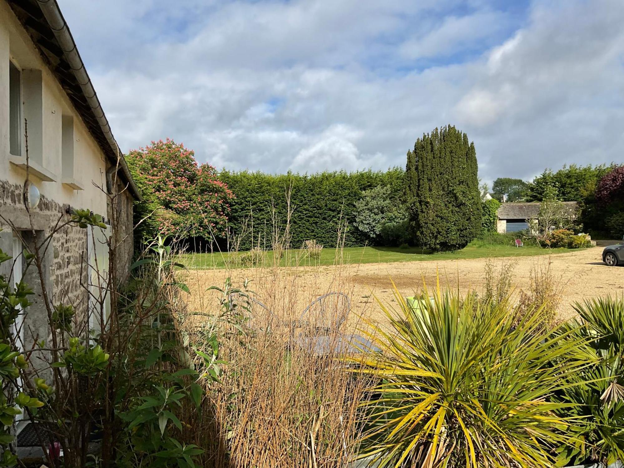 Maison Cosy Avec Exterieur Et Piscine Partagee Mespaul Extérieur photo
